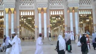 القرآن الكريم : سورة القيامة Quran Translation: Al-Qiyamah : 75